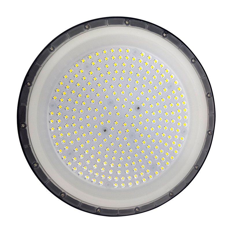 تصميم جديد خارجي IP65 مقاوم للماء صناعي 100 واط / 150 واط / 200 واط LED ضوء HighBay للمستودع